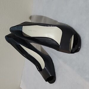 Nine West Open Toe Black Heels Size 8
